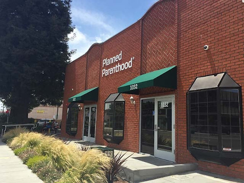 Central Hayward Health Center – Planned Parenthood